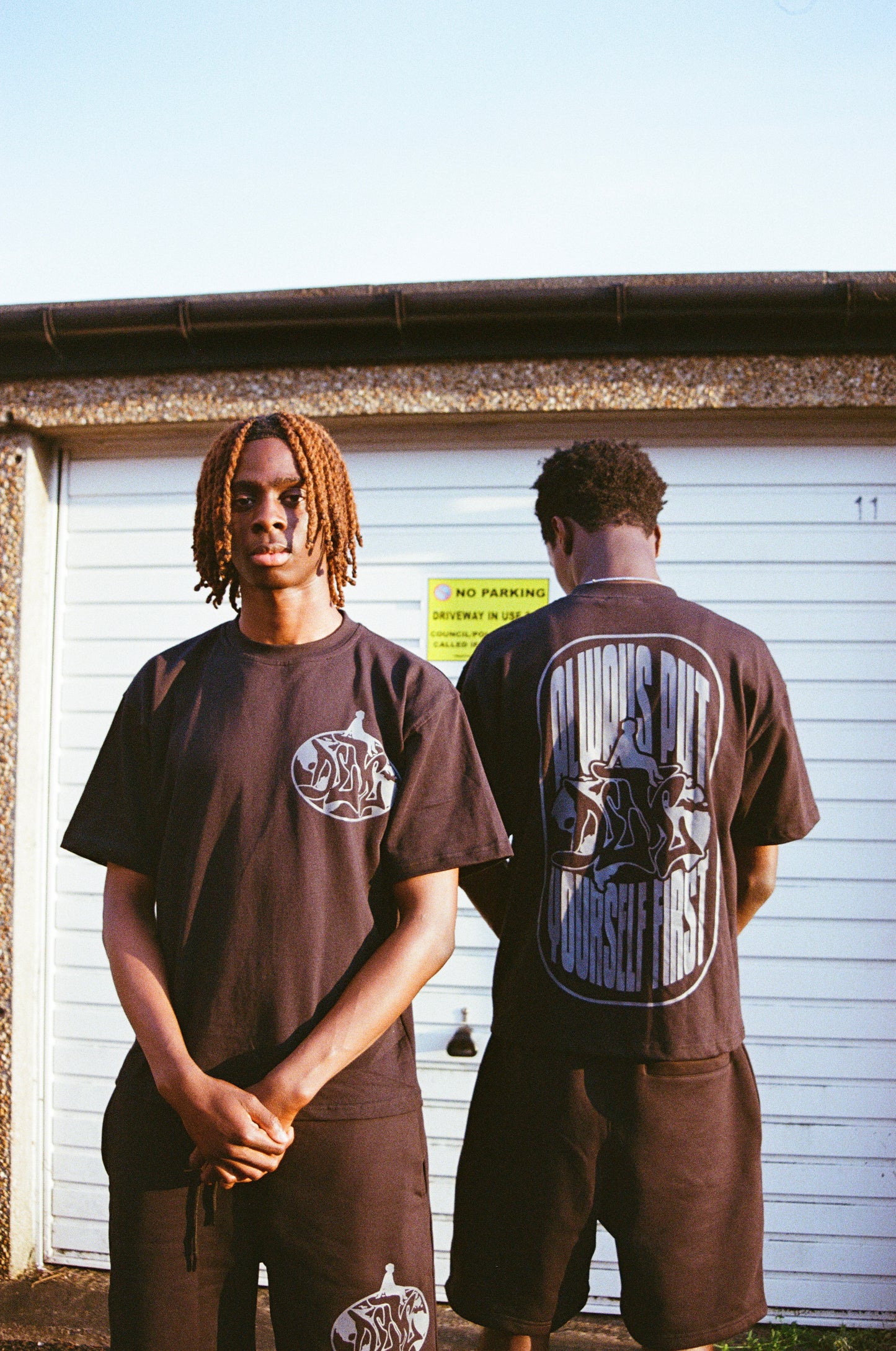 Dete Apyf Black T Shirt