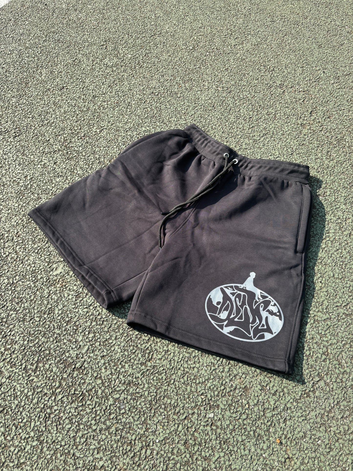 Dete Apyf Black Shorts